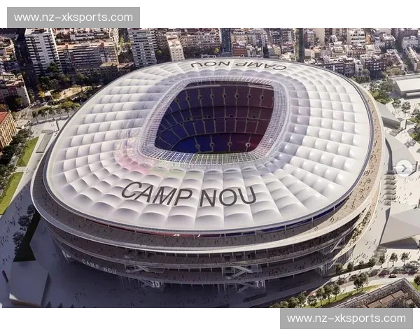 红蓝荣耀，格拉纳达的挑战：诺坎普的绿茵史诗